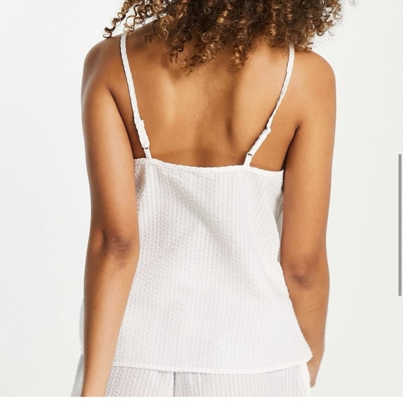 Loungeable mix and match seersucker pajama cami in white - Picture 3 of 4